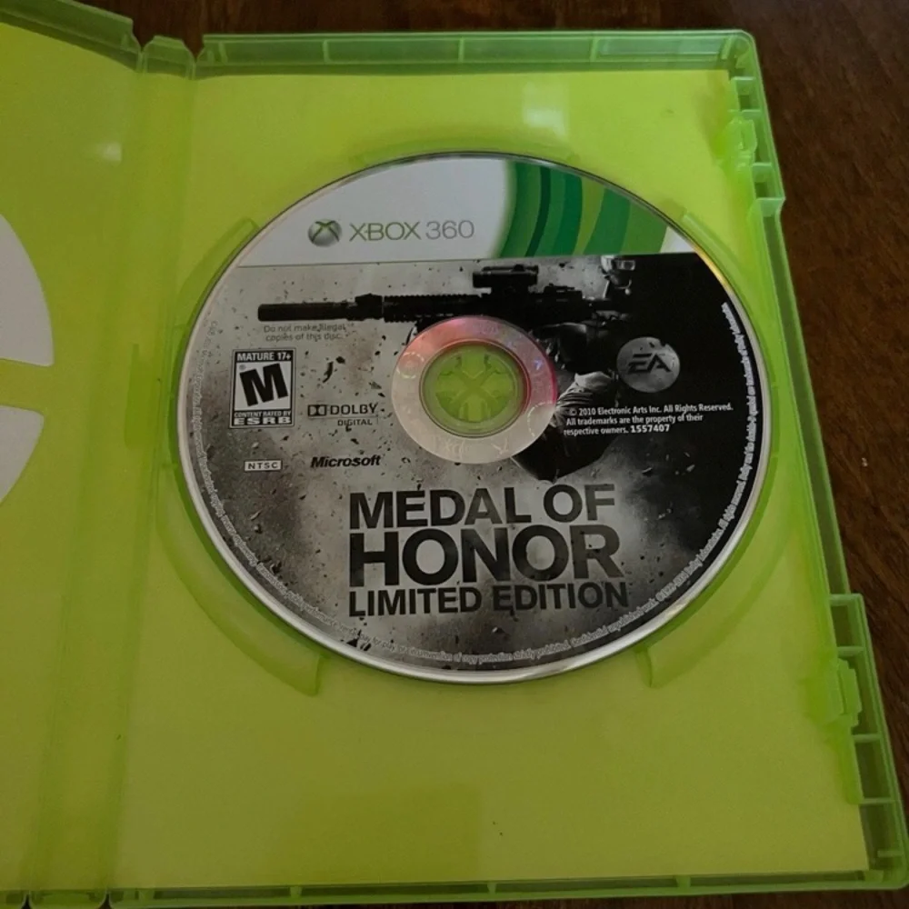 Microsoft Xbox 360 Medal of Honor Limited Edition - Green and Black